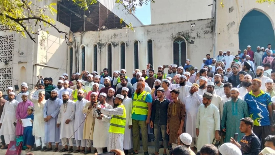 বায়তুল মোকাররমে ‘ইসকন’ নিষিদ্ধের দাবিতে বিক্ষোভ সমাবেশ